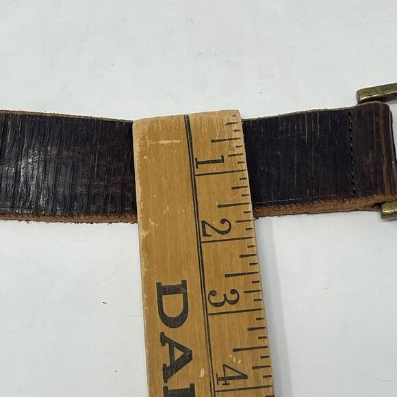 Streets Ahead Leather belt with slanted buckle Made in Italy Sz S main image 4